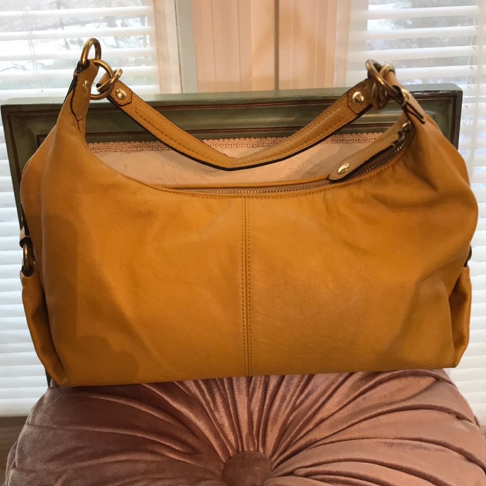*Authentic!*CoachMustard Yellow Purse Gem